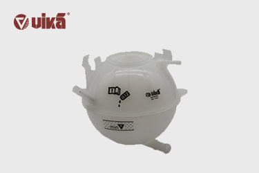 ¿Cómo determinar si el depósito de agua auxiliar del vehículo está defectuosa?