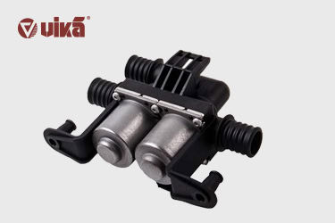 ¿Dónde se encuentra el interruptor electrónico del agua caliente?