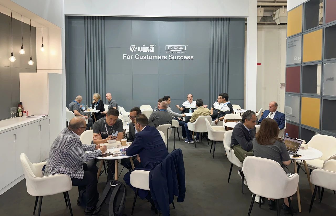 ¡Bajo el testimonio del mundo, las piezas de Mercedes-Benz y BMW se exhiben en la Exposición de Autopartes de Frankfurt en Alemania! ¡Bajo el testimonio del mundo, las piezas de Mercedes-Benz y BMW se exhiben en la Exposición de Autopartes de Frankfurt en Alemania!