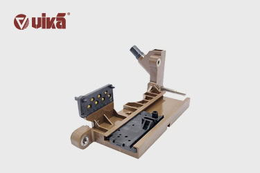 What is the working principle of transmission gear selector?