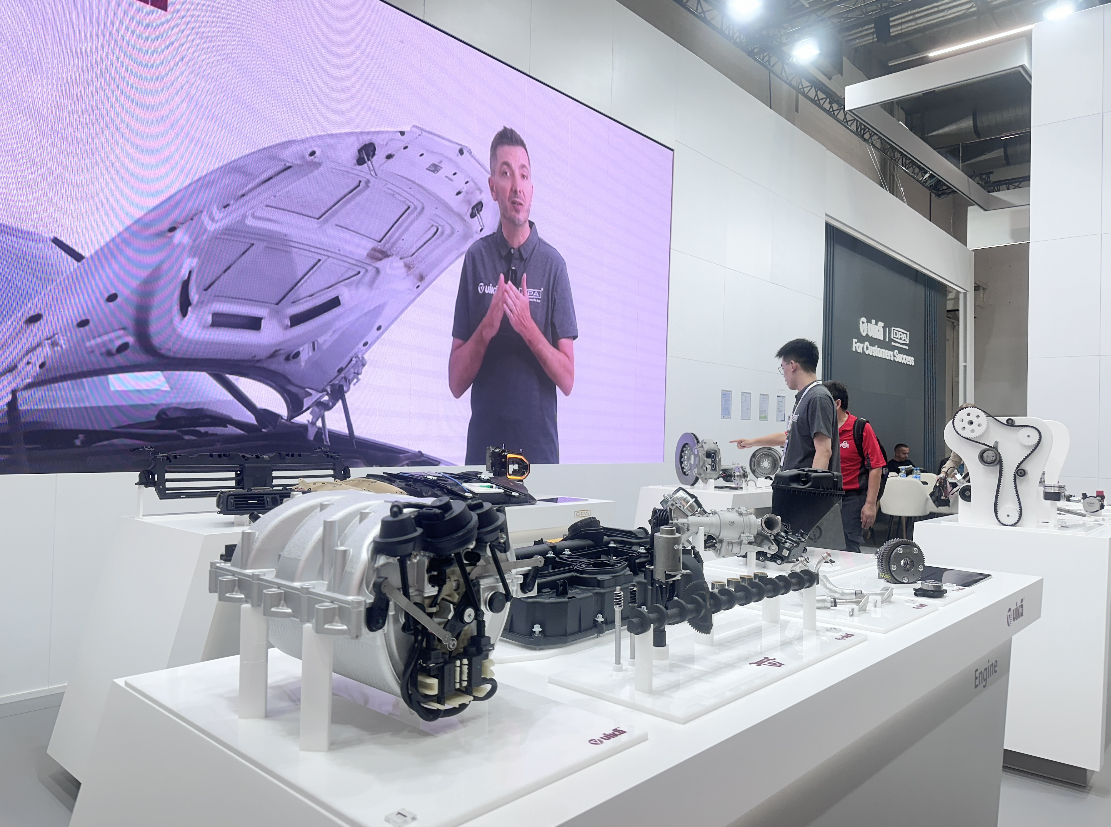 ¡Bajo el testimonio del mundo, las piezas de Mercedes-Benz y BMW se exhiben en la Exposición de Autopartes de Frankfurt en Alemania! ¡Bajo el testimonio del mundo, las piezas de Mercedes-Benz y BMW se exhiben en la Exposición de Autopartes de Frankfurt en Alemania!